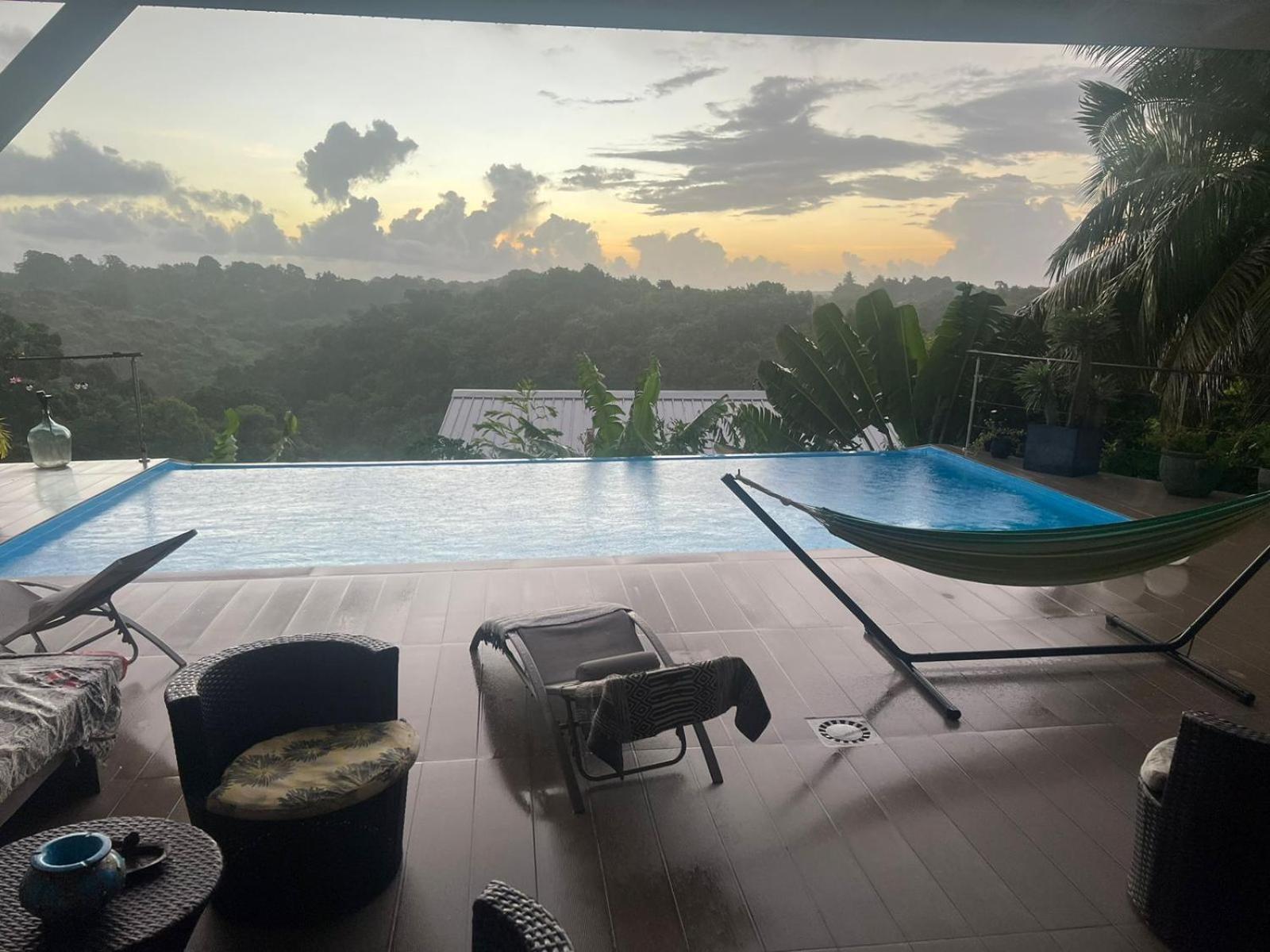 Rev Bleu Villa Sainte-Anne (Grande-Terre)